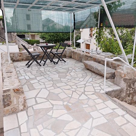 Apartman Lucija Punat Buitenkant foto