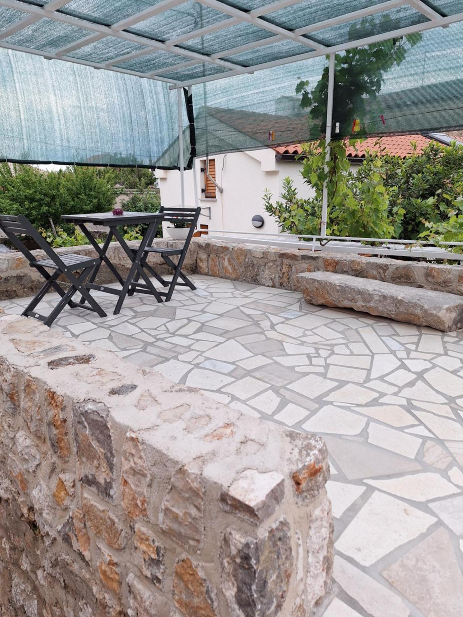 Apartman Lucija Punat Buitenkant foto